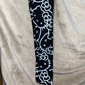 Hello kitty leggings